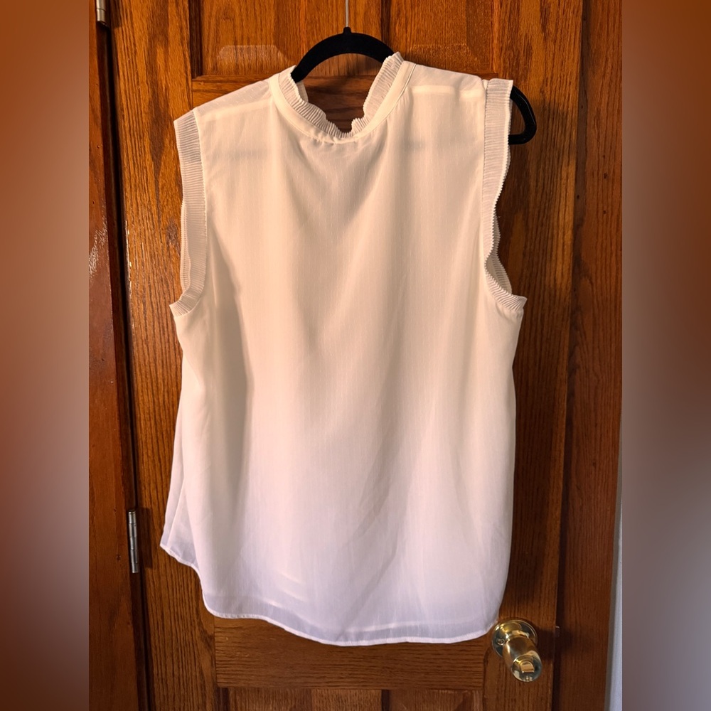 Women's White Sleeveless Top - Picture 4 of 5